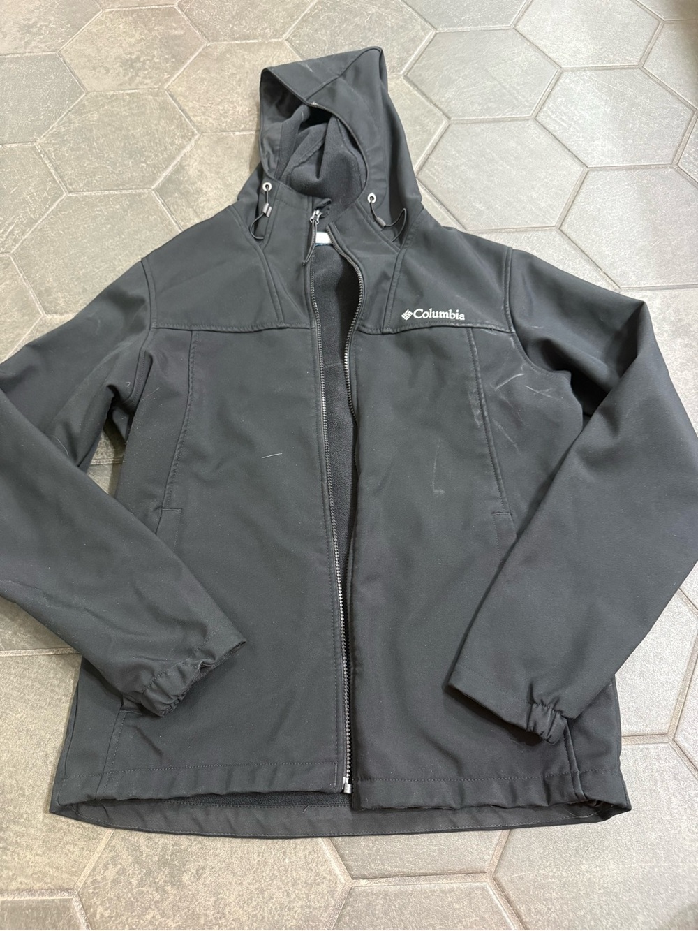 Columbia Black Hooded Softshell Jacket M